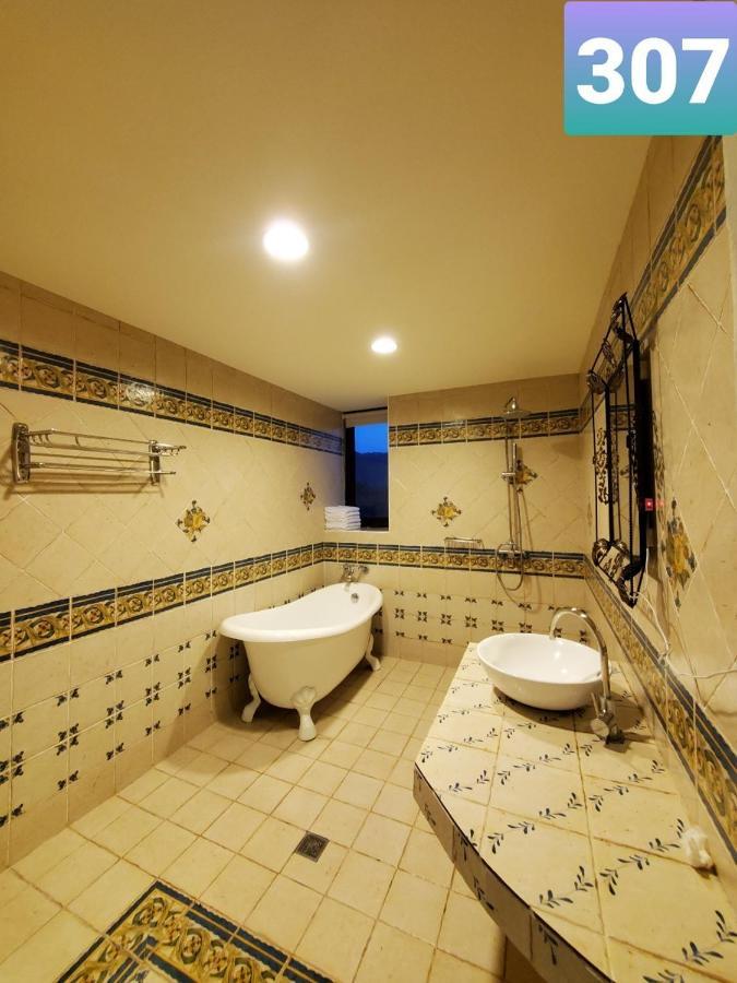 E-Ping Castle Hotel Nanwan Exterior foto